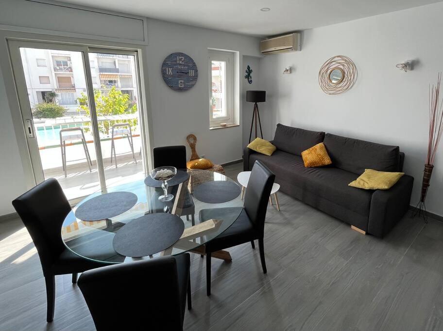 Le Canola Empuriabrava Port - 45M2 - Vue Piscine - Plage Centrale 500M- Parking Prive Gratuit Екстер'єр фото
